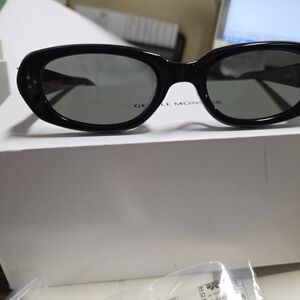 Gentle Monster Glossy Black Eyewear